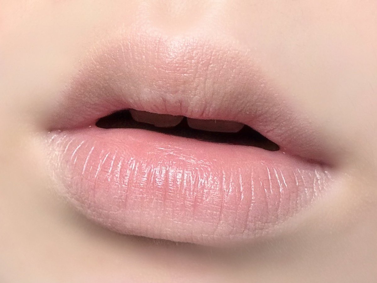 onnyourcosmetic's tweet photo. 이거 효과 확실하네...
입술 색 싹 죽음 https://t.co/0sd8iybSTP