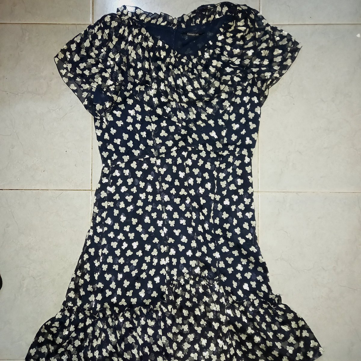 aurorastuff_'s tweet photo. @diaphonously niii kakkk!! aku sale pict 1 all item 10k ajaa, pict 3 25k, pict 4 25k jugaaa!! co by shopee, no adm bisa cod (harus amanah) minat atau tanya-tanya bisa dm atau komen ya guyss https://t.co/XTwuwlKA2n