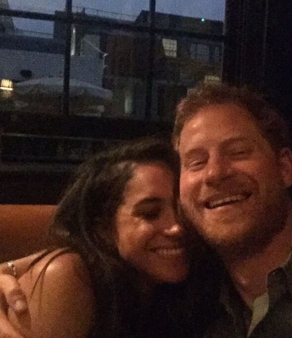 prince harry and meghan markle had their first date 💌
