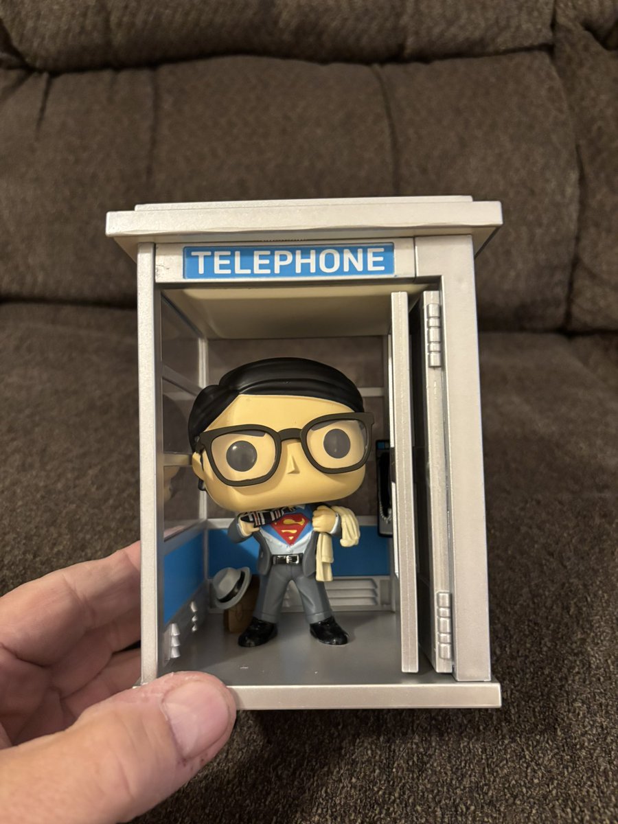 Late Christmas present from my wife arrived yesterday! You like? 
#Superman #ClarkKent #DC