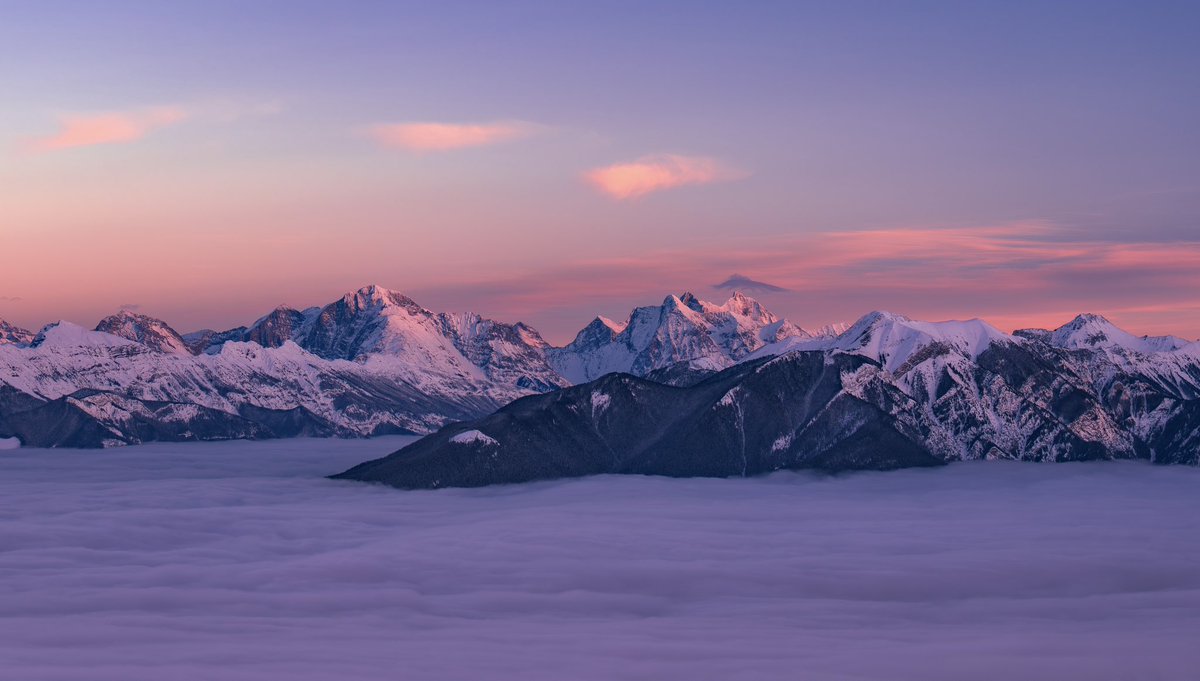 Gm 🏔️ happy new year! 🥳