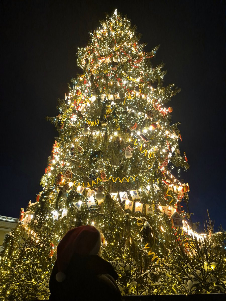 я руки целовала незнакомке, которая создала для меня этот кадр