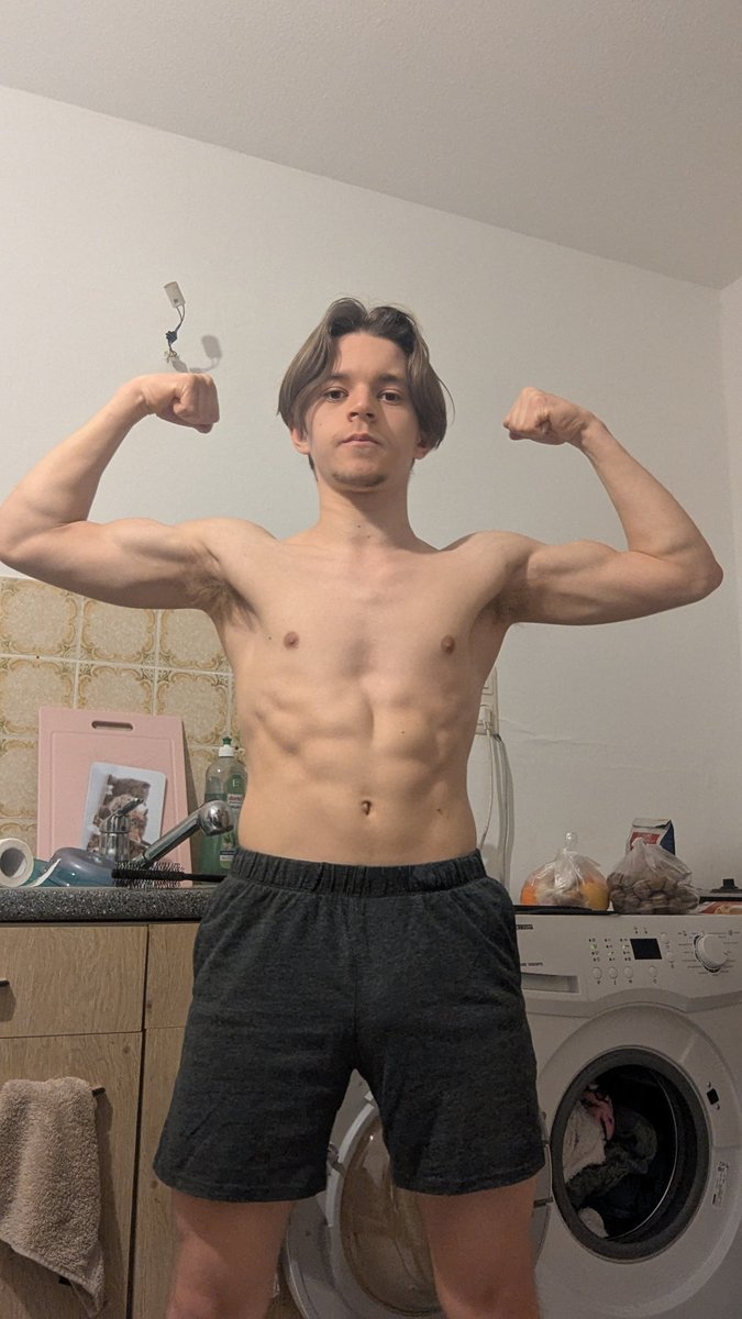 DerGusel's tweet image. Ich fange heute die 30 Tage Transformations Challenge von Sascha Huber an.

Ich bin völlig out of shape und das ist der perfekte start in das Jahr.
Ich geb'n Update in 30 Tagen

NO FUCKING EXCUSES
