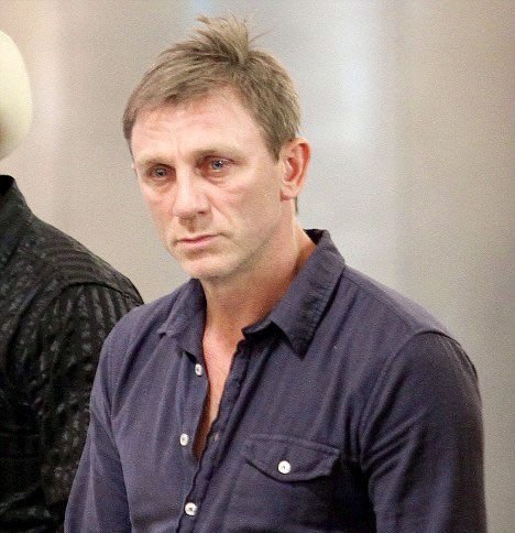 miiilato's tweet image. it's not even character development anymore it's just torture