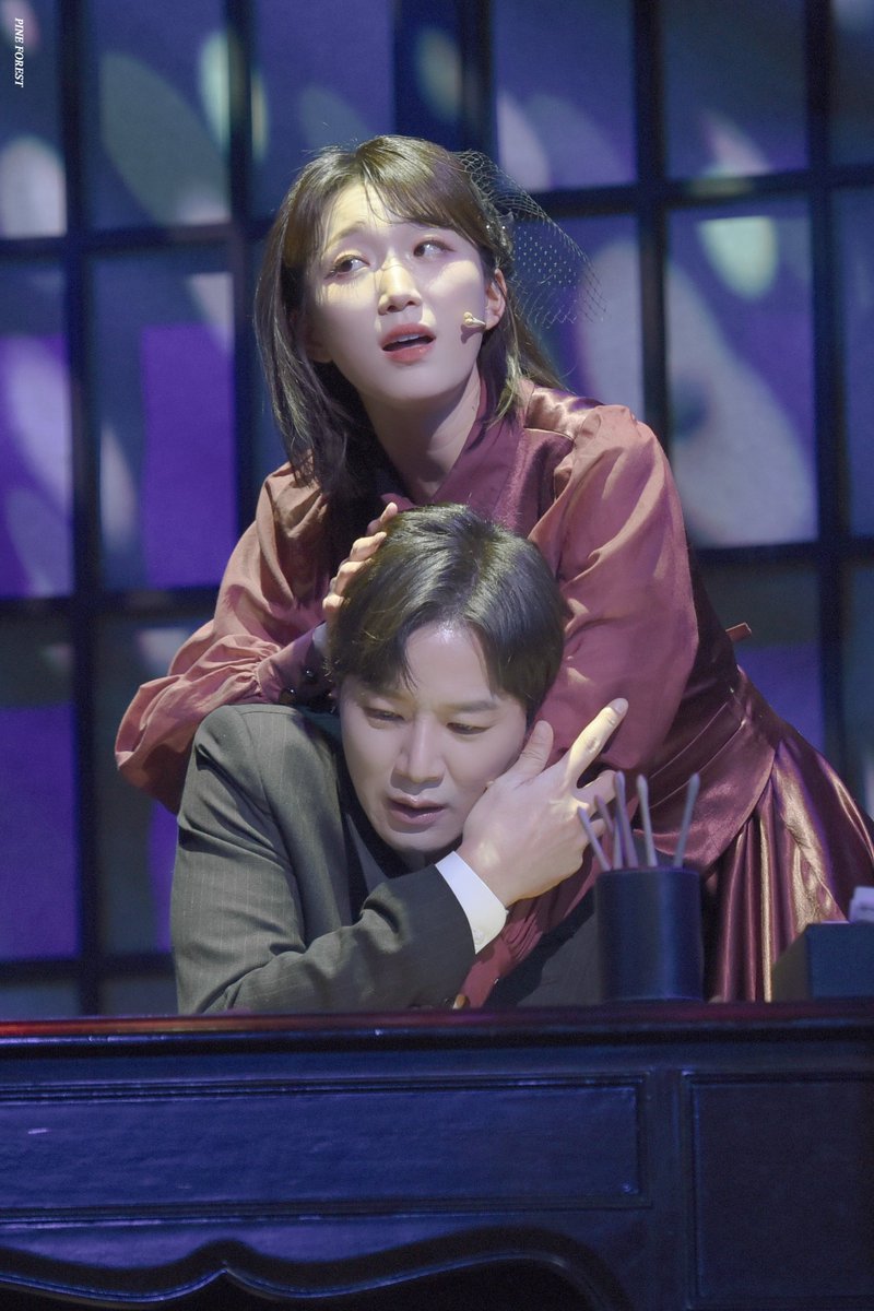 pine_forest_'s tweet image. 251231 뮤지컬 팬레터
스페셜 커튼콜 '별이 반짝이는 시간'
히카루 김이후 배우님 &amp;amp; 김해진 김종구 배우님