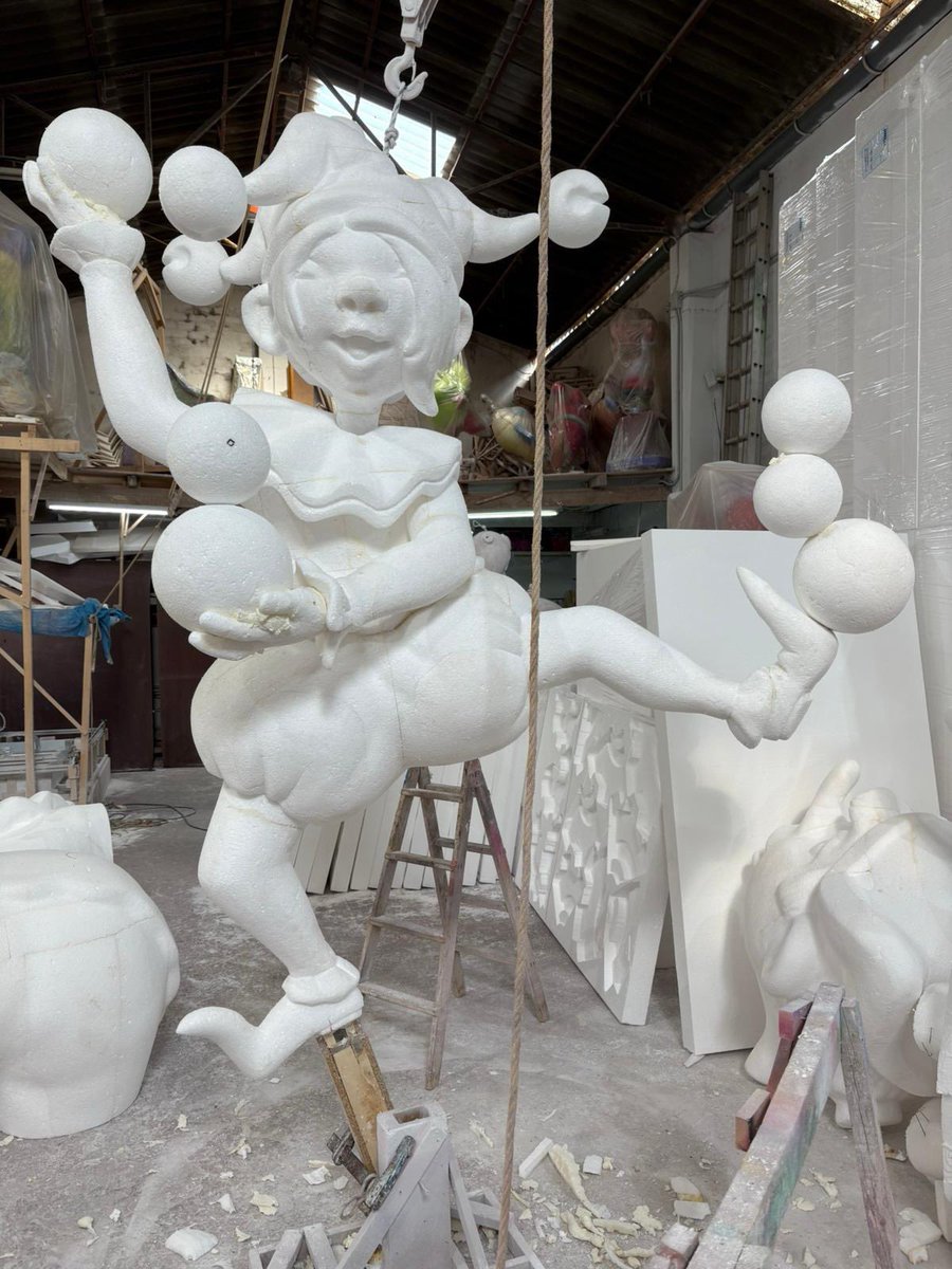 SECCIÓN 5B

BOCETO FALLA POETA EMILIO BARÓ-ENRIQUE GINESTA

ARTISTA: VÍCTOR CABALLERO

LEMA: EQUILIBRI

<a href="/fallaemiliobaro/">Falla Emilio Baró</a> #fallas #falles