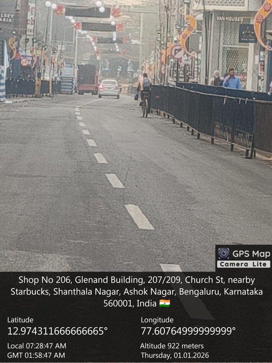 BCCCofficial's tweet photo. Bengaluru Central City Corporation cleared around 9 tonnes of waste at New Year celebration areas MG Road, Brigade Road, Church Street, Indiranagar &amp; Residency Road. overnight operation carried out from 3 AM to 8 AM, involved 110 civic workers, auto tippers &amp; pressure jet machine https://t.co/T3XRKohCil