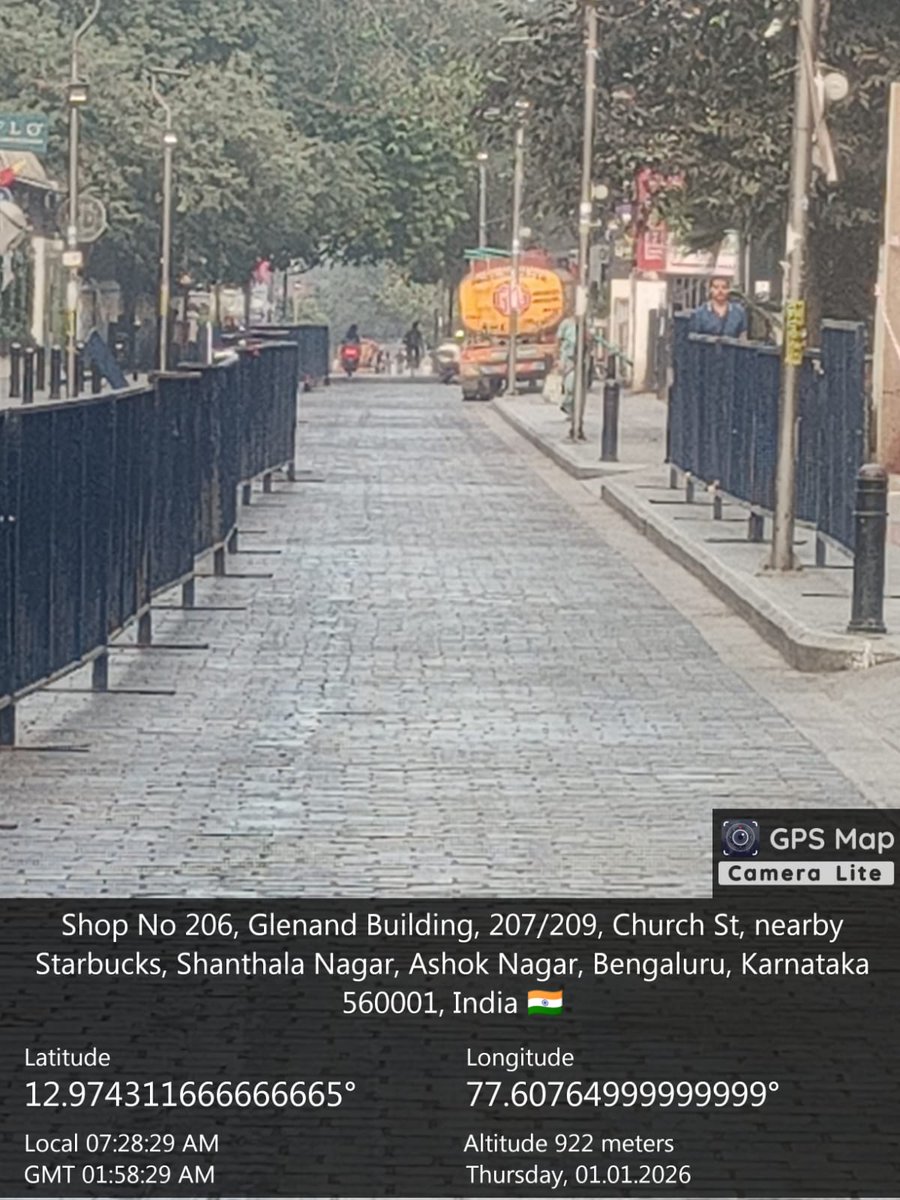 BCCCofficial's tweet photo. Bengaluru Central City Corporation cleared around 9 tonnes of waste at New Year celebration areas MG Road, Brigade Road, Church Street, Indiranagar &amp; Residency Road. overnight operation carried out from 3 AM to 8 AM, involved 110 civic workers, auto tippers &amp; pressure jet machine https://t.co/T3XRKohCil