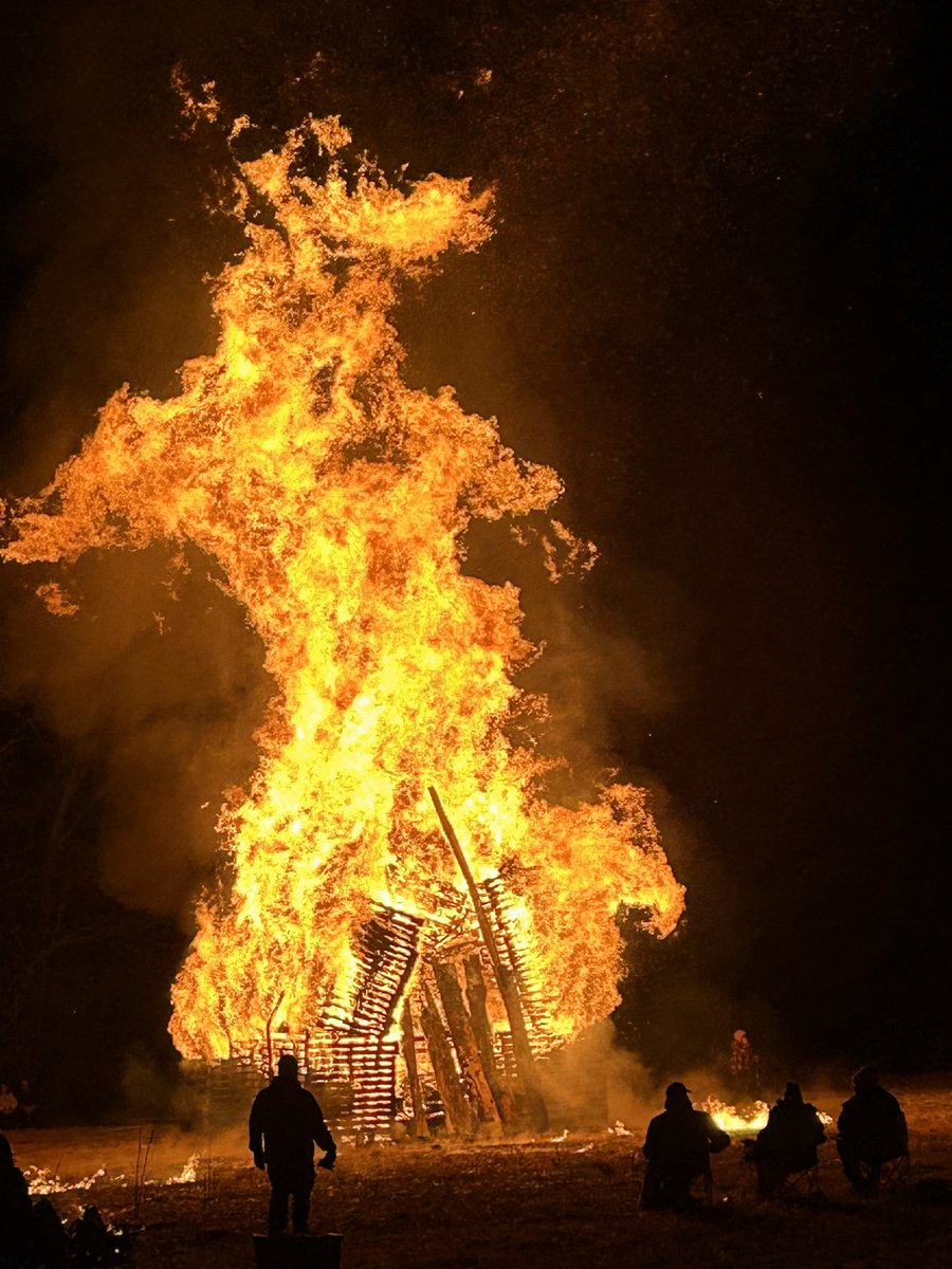 Holliston Fire tweet media