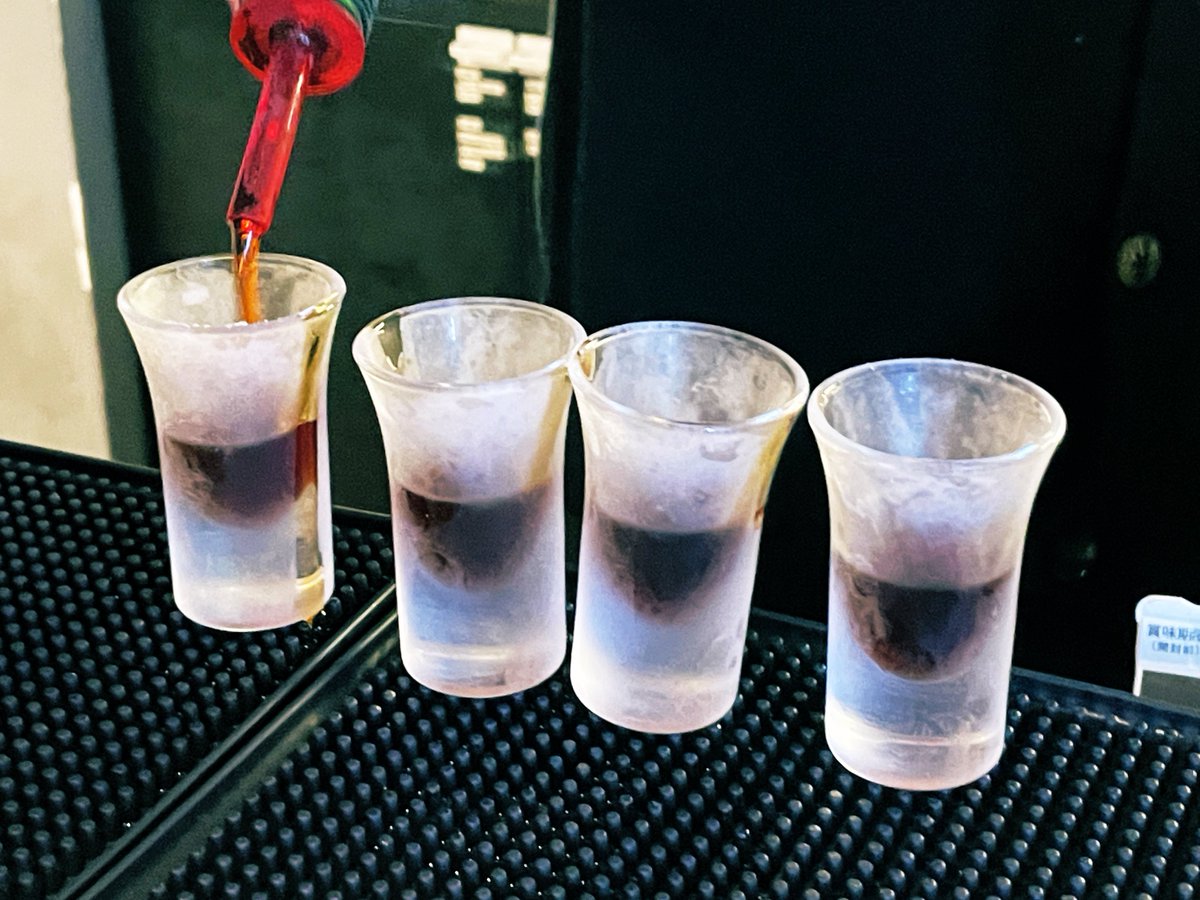 やってんね〜〜〜🥃🥃🥃 w/ @Lynn_0601_ @gekko_vdj @Lantora_