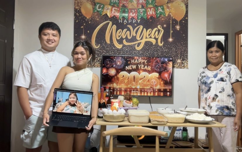 Jas_Leign's tweet photo. @tine_portalesa First New Year together!!! 🥂✨

Before, kay after midnight pa mag kita pero now, we welcome the year together tas with mama pa. 

@daaann888 https://t.co/DTbWtYOdLH