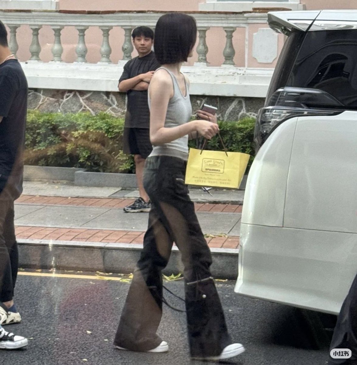 MAXjiwoo's tweet image. 일단 지우랑 나 둘중 하나는 사람 아님