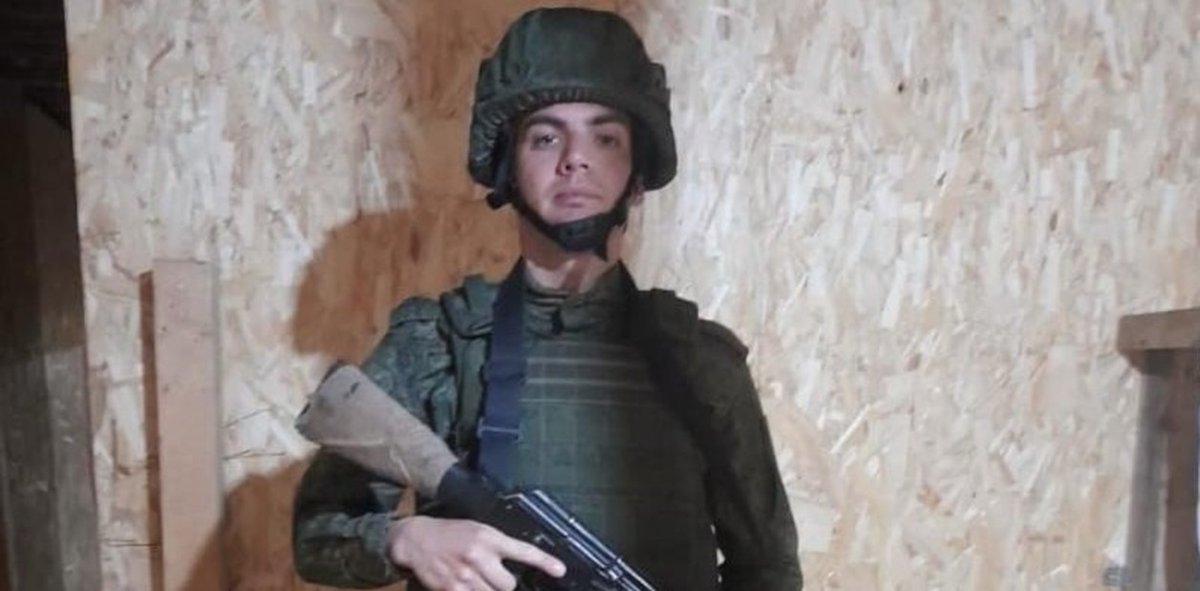 clarincom's tweet image. “ESTÁ PRESO O MUERTO”: HABLA EL PADRE DEL JOVEN QUE SE FUE A RUSIA A ESTUDIAR Y TERMINÓ PELEANDO EN LA GUERRA CONTRA UCRANIA

Gianni Dante Bettiga, un joven fueguino de 23 años que viajó a Rusia para estudiar el idioma, terminó enrolado por error en el Ejército y fue enviado al…