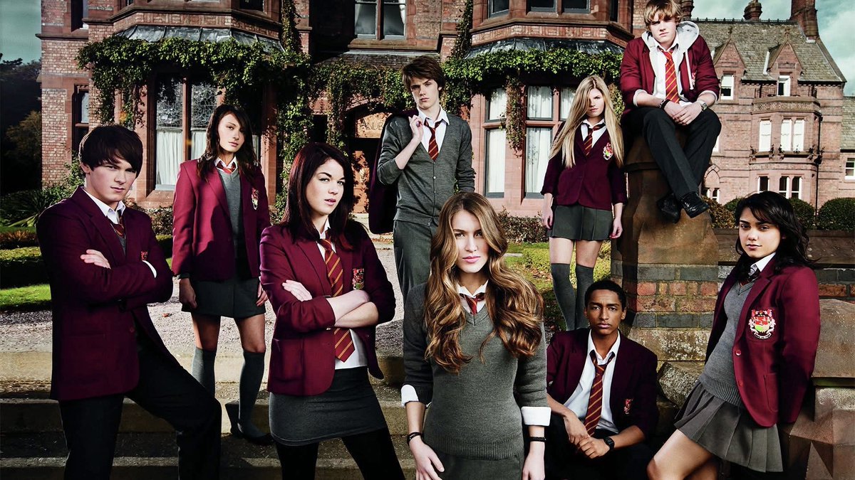 15 years ago today, ‘HOUSE OF ANUBIS’ premiered on Nickelodeon, drawing in 2.5 million viewers. As the network’s first mystery-driven serialized series, it went on to span three seasons + a movie, and left a lasting legacy.