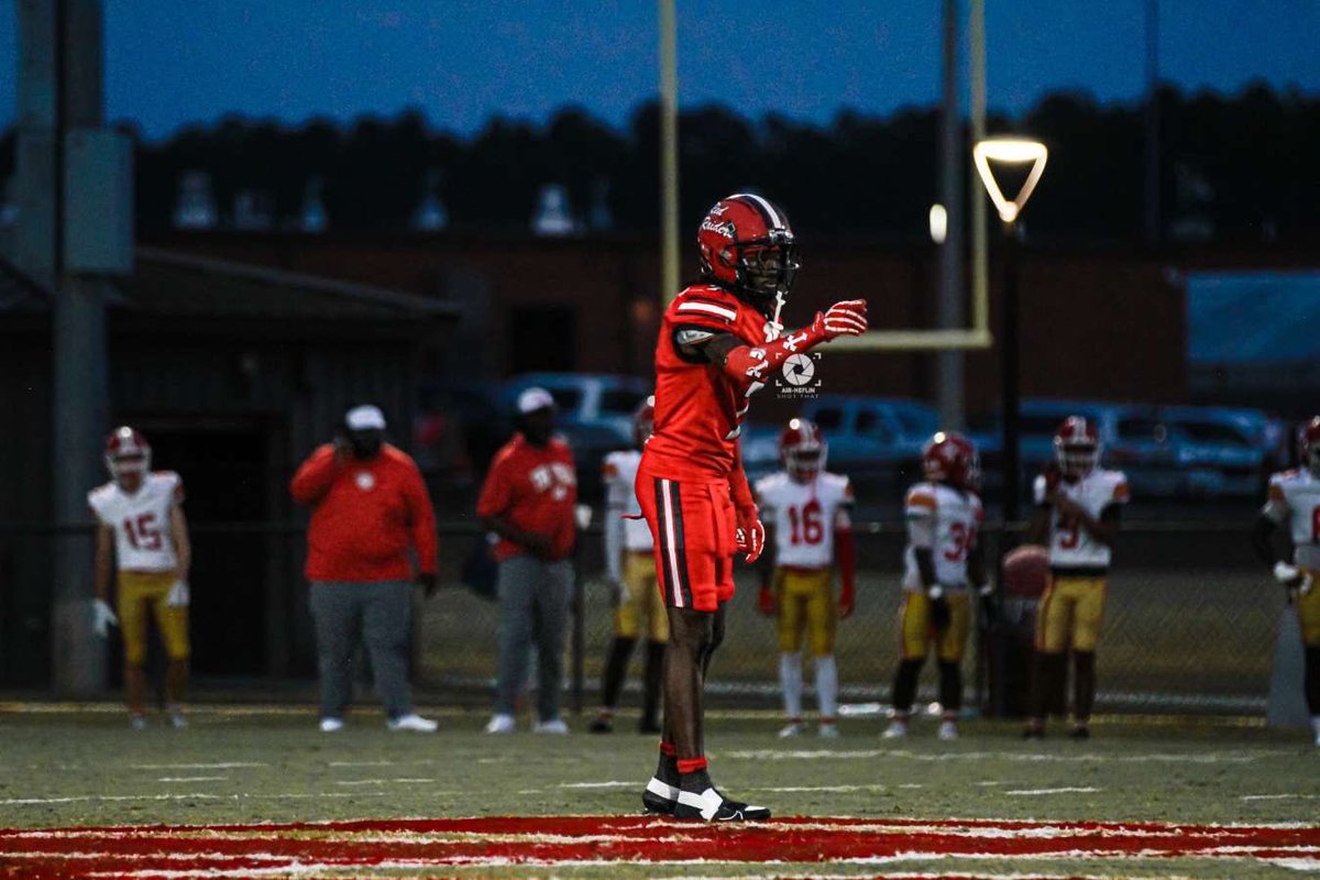 BizzellSantiago's tweet image. COACHES!! My recruitment is 1000% OPEN!! @RecruitGeorgia @RecruitBCFB @xixnyne @ExpoRecruits @Ga_Gridiron @Thethadwilliams @CoachWilder39