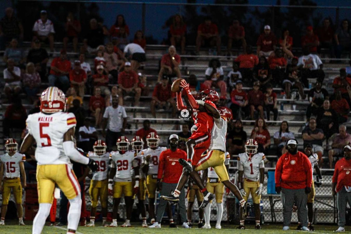 BizzellSantiago's tweet image. COACHES!! My recruitment is 1000% OPEN!! @RecruitGeorgia @RecruitBCFB @xixnyne @ExpoRecruits @Ga_Gridiron @Thethadwilliams @CoachWilder39