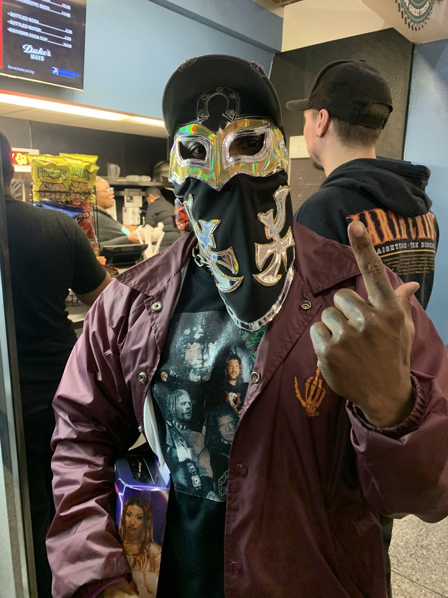 _twoaas's tweet image. I’m hulk hogan, Randy savage, Bob Backlund…