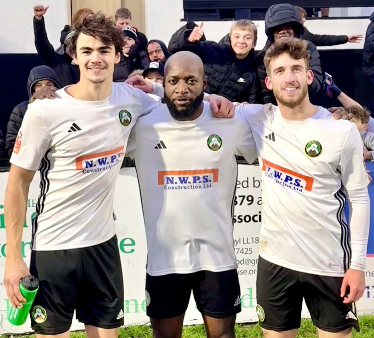 Our goal scorers 🖤🤍

Sponsored by: W R Davies Nissan Rhyl 🚘🚙