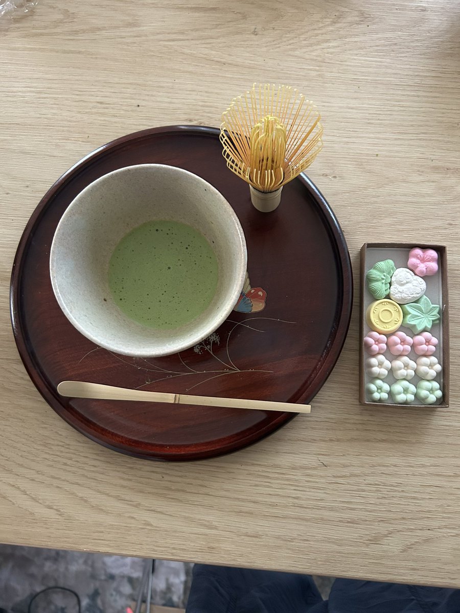 シドニーでむすめがたてた抹茶をいただく