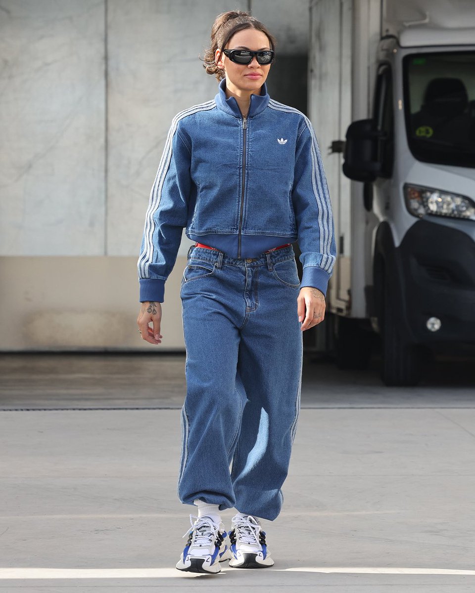 ComplexSneakers's tweet image. Trinity Rodman rocks the Pharrell x Adidas Jellyfish 🪼