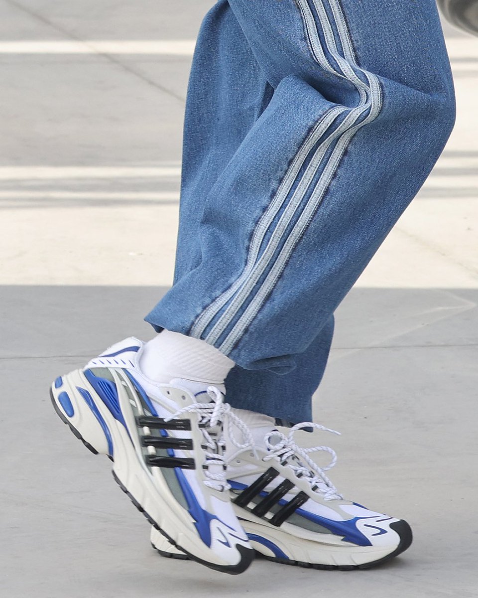 ComplexSneakers's tweet image. Trinity Rodman rocks the Pharrell x Adidas Jellyfish 🪼