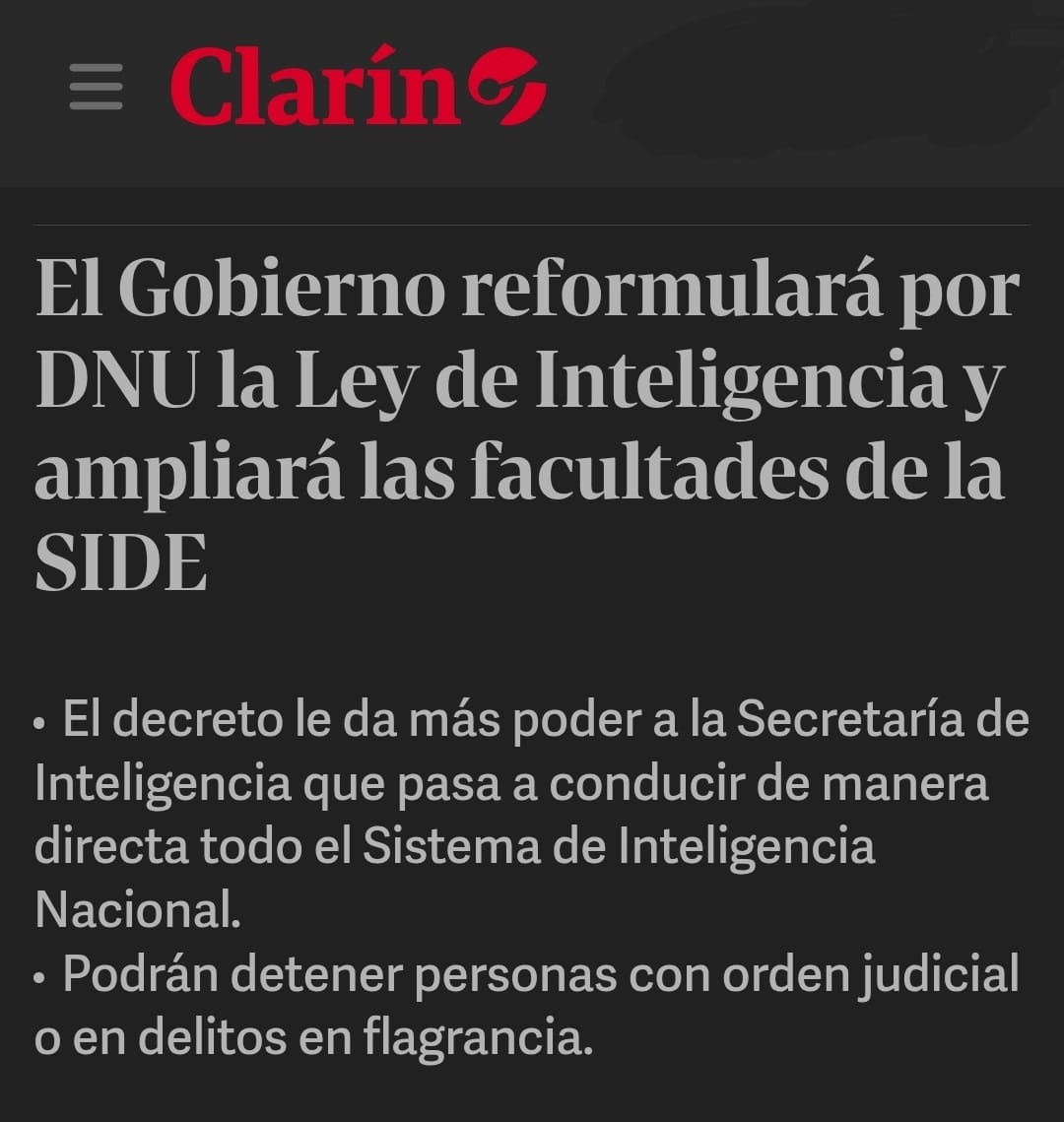 UN PELIGROSO AVANCE AUTORITARIO DE MILEI

Mientras el país celebraba el Año Nuevo, Milei trae un truco viejo: meter entre gallos y medianoche la reformulación de la nefasta Ley de Inteligencia, sin pasar ni siquiera por el Congreso. El DNU 941/25 amplía el poder del sistema de