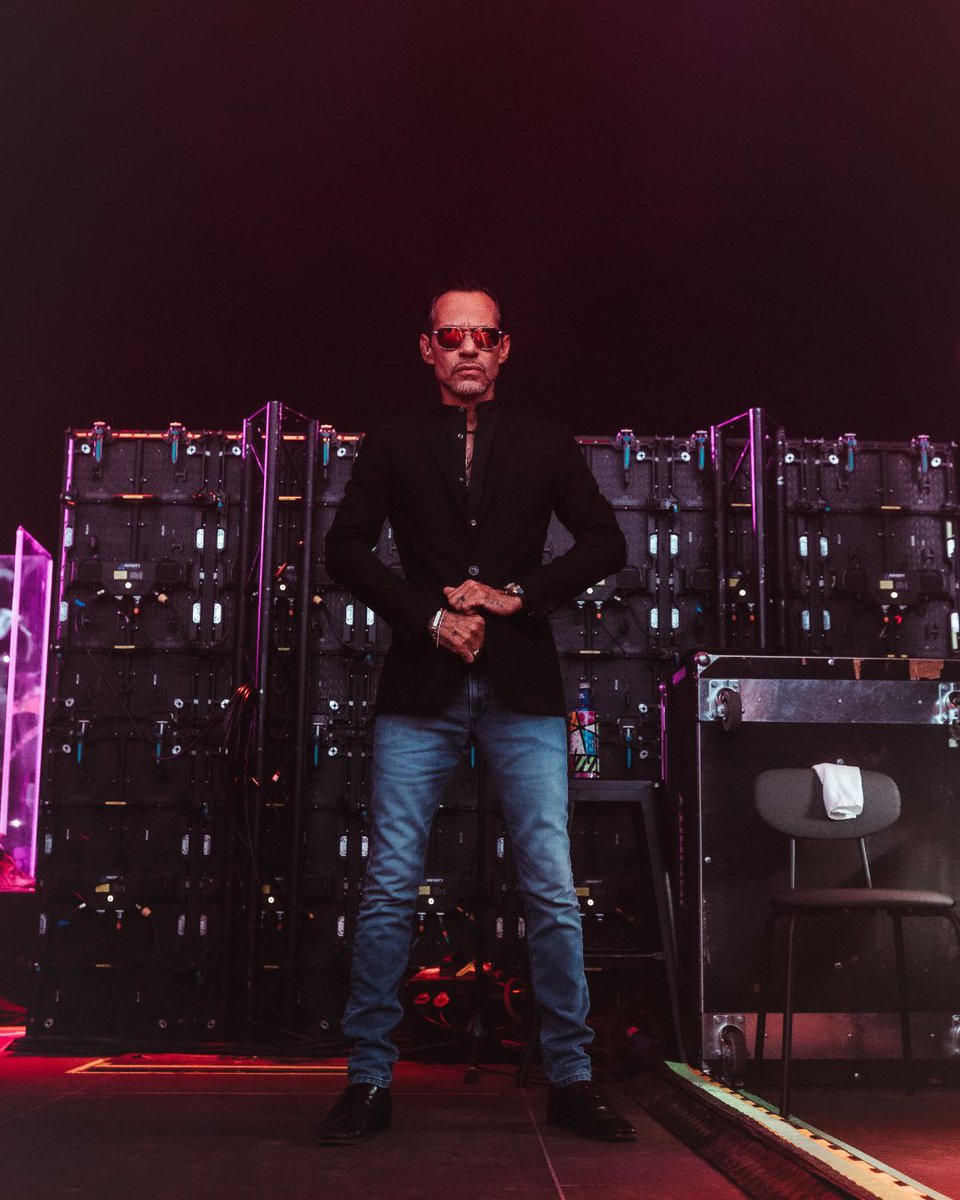 Marc Anthony tweet media