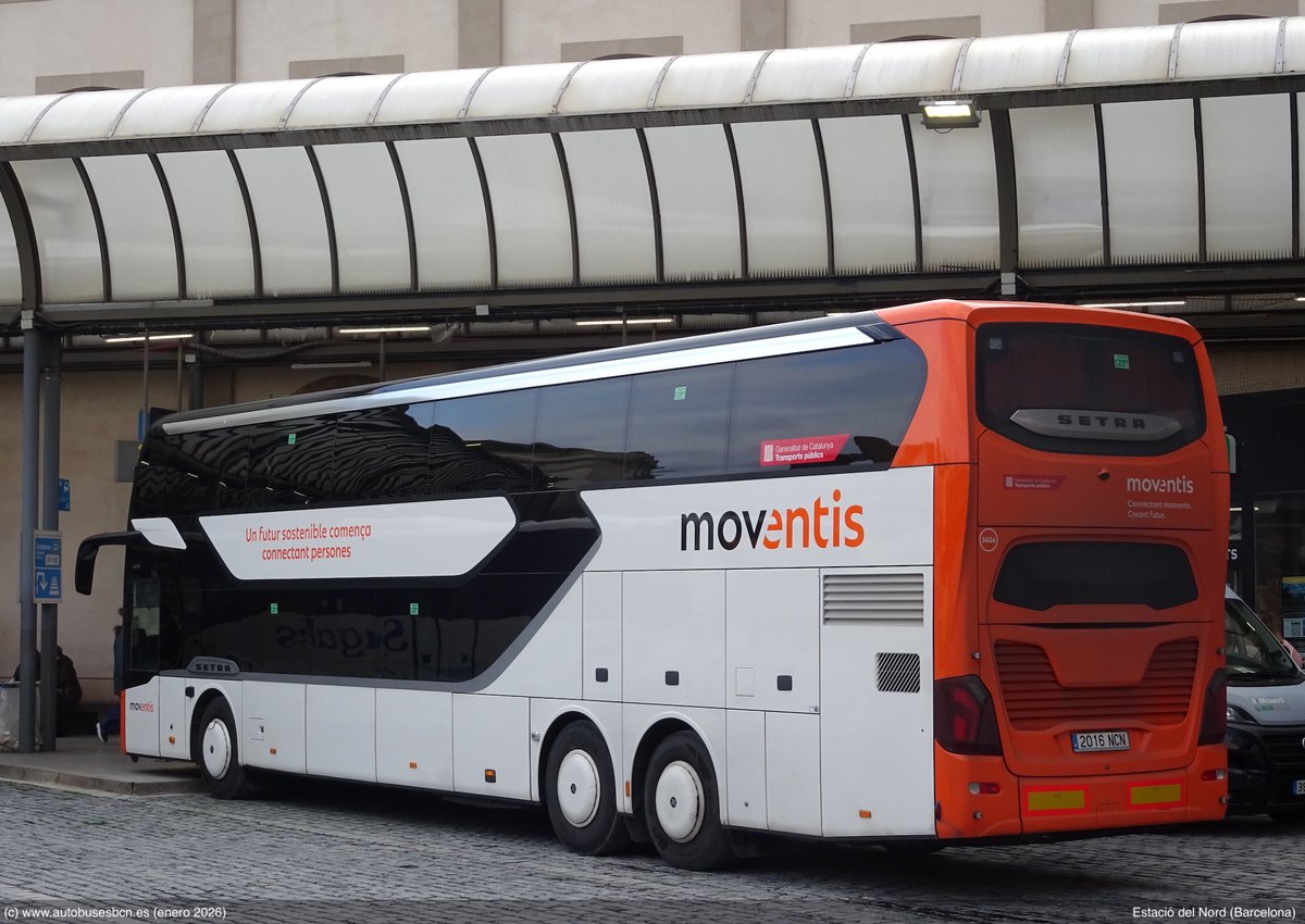 Espectacular incorporación de <a href="/MoventisInfo/">Moventis</a> para sus líneas de la Costa Brava. Aquí lo tenemos en la Estació del Nord de #Barcelona