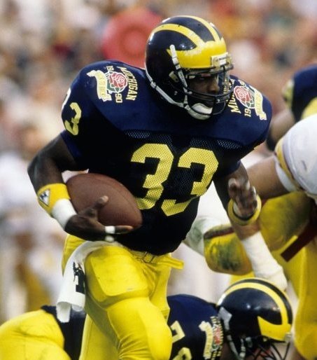 FB_Helmet_Guy tweet media