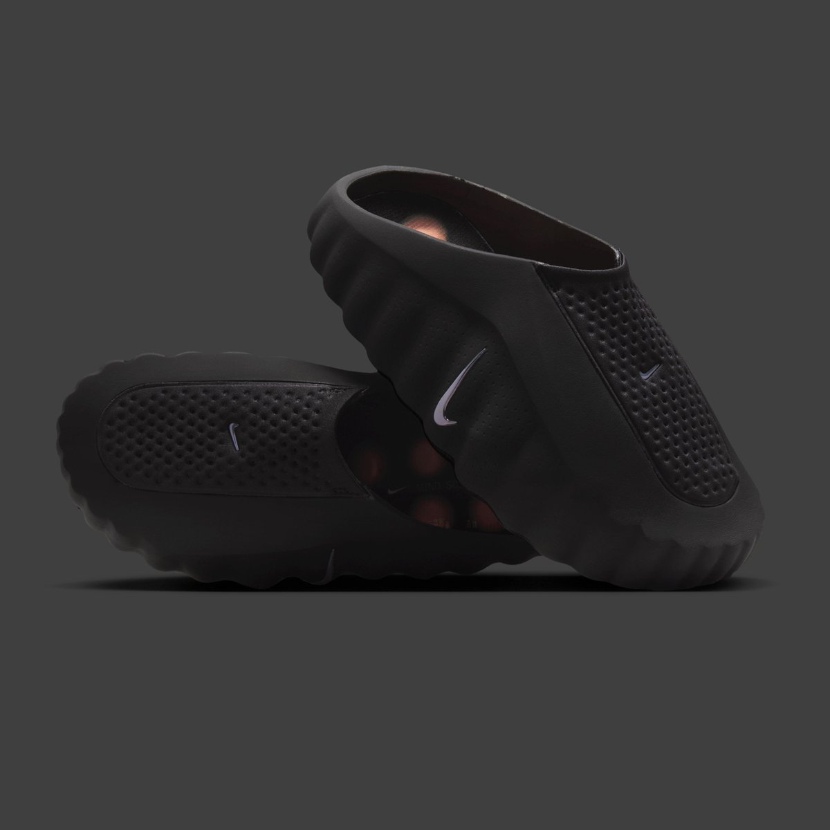 JustFreshKicks's tweet photo. Coming Soon: Nike Mind 001 🧠

🗓️ January 8th
💰 $95 https://t.co/Z7IitGHj6l
