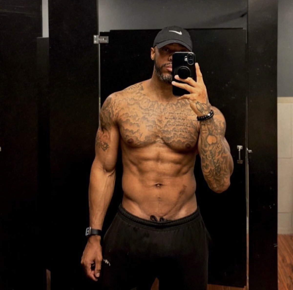 Alex Simmons tweet media