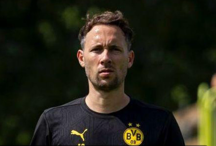 Der Standard-Trainer Alex #Clapham verlässt den BVB. 

🗞️<a href="/ground_guru/">Training Ground Guru</a> 

#BVB