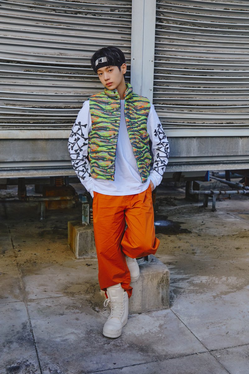 idntt_cosmo's tweet image. idntt &amp;lt;yesweare&amp;gt;
Concept Photo Street Boy B ver.

id16 hwangeunsoo 

2026.01.05 6PM KST

#idntt #아이덴티티 #アイデンティティ
#yesweare 
#황은수 #hwangeunsoo