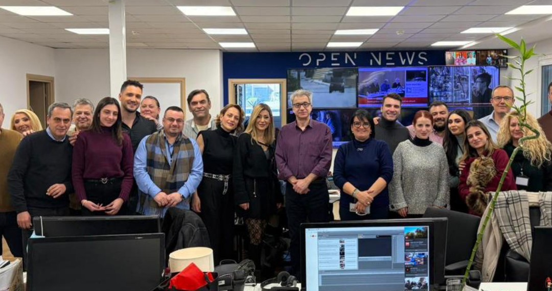 XrPanag's tweet image. Πρωτοχρονιά 2026 με τη μοναδική ομάδα #OPENnews @opentvgr @MKaramitrou @tsigouriX @AnthonyKr_ @katiafotiadou @iraorchani @PaganiAlexandra @SpirosXaritatos @AlexandraChatzi @EviGiarkia @JKpumpkin @ManosNiflis @GeorgiaLinardou @Elvi_likeLV @AvgerinosMoscow @aronimar #μπλόκα