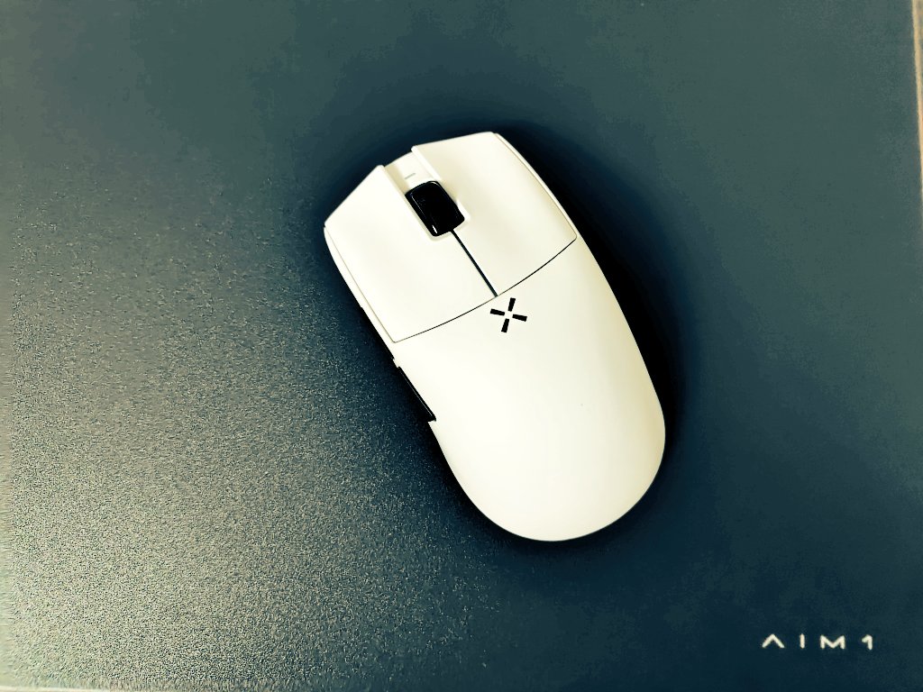 chorobinsan's tweet photo. 持った印象はVV3PROをminiにしたっぽい感じ
superlight2cはいったんベンチ（贅沢）
#HITSCAN #HyperLight https://t.co/9Xvb2jDDoe