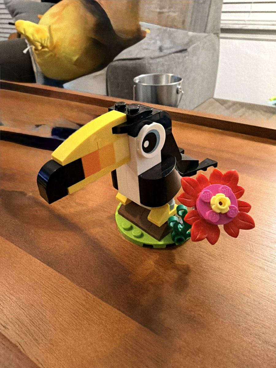 Bethwally08's tweet image. Happy New Year! Here’s to a great year ahead 😁 a few @LEGO_Group sets I have put together the past few days! #IHaveAProblem 😂 #Teachers