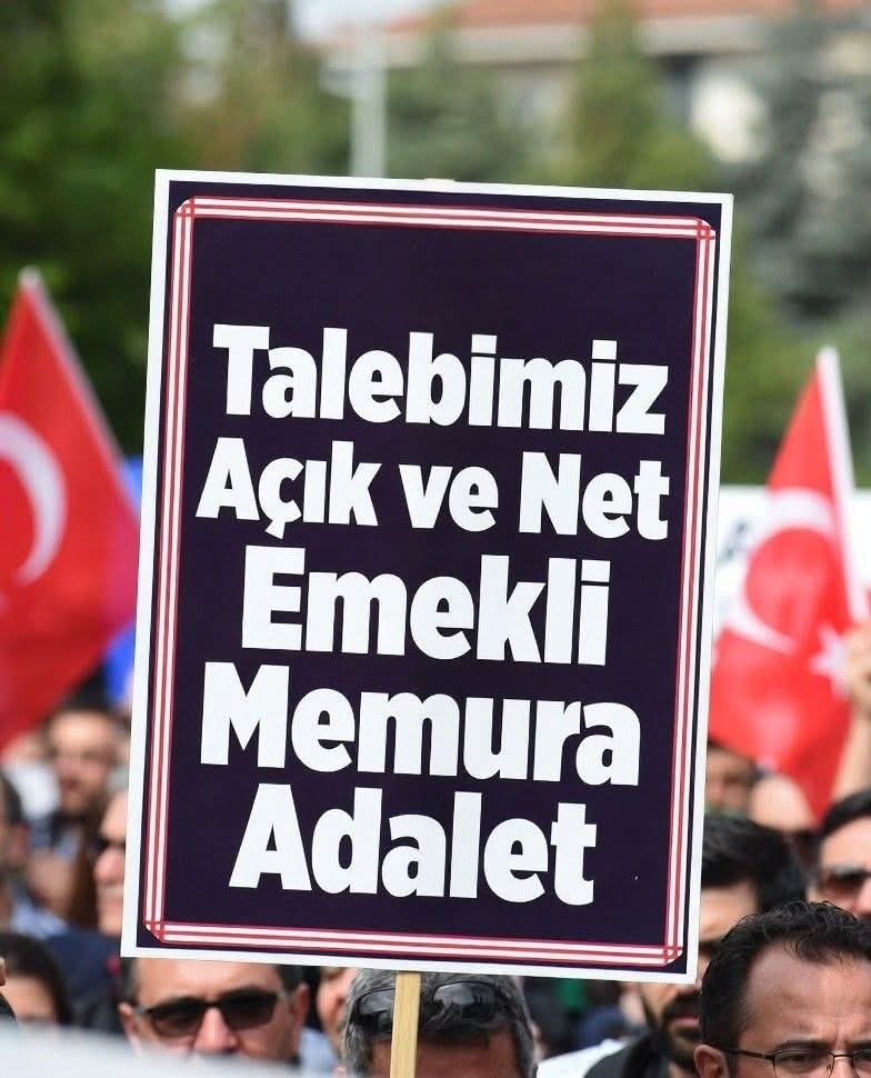 #EmekliMemur ların  Yıllarca tabi olduğu  yasal haklarını 
375/40 ek maddeyle engelleyerek, 32 aydır maaşlarını  açlık sınırına indirdiniz
#MemurEmeklisineAdalet bekliyoruz!!
İnşallah bu yanlıştan dönülür. 
<a href="/Akparti/">AK Parti</a>  <a href="/MHP_Bilgi/">MHP</a> 
<a href="/RTErdogan/">Recep Tayyip Erdoğan</a> <a href="/dbdevletbahceli/">Devlet Bahçeli</a> 
<a href="/AYMBASKANLIGI/">Anayasa Mahkemesi</a>