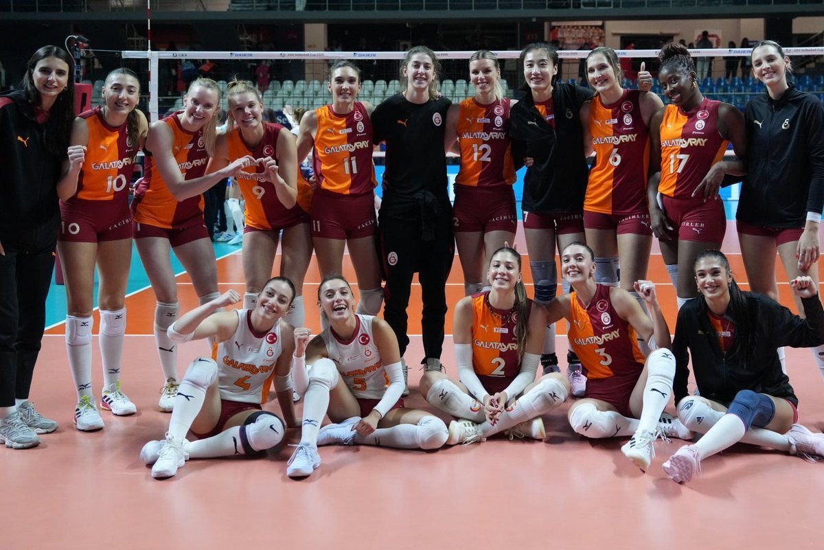 🔴 Galatasaray x Ocak Ayı Fikstürü

✈️ 3 Ocak x Aydın
✈️ 7 Ocak x Roeselare
🏠 10 Ocak x Kuzeyboru
🏠 14 Ocak x Roeselare
✈️ 17 Ocak x İlbank
🏠 21 Ocak x Vakıfbank
🚌 24 Ocak x Bahçelievler
❓ 27/28/29 Ocak x Stuttgart/THY