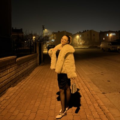 Aleeynaa_1's tweet photo. #YeniProfilResmi https://t.co/AuM2IXITFK