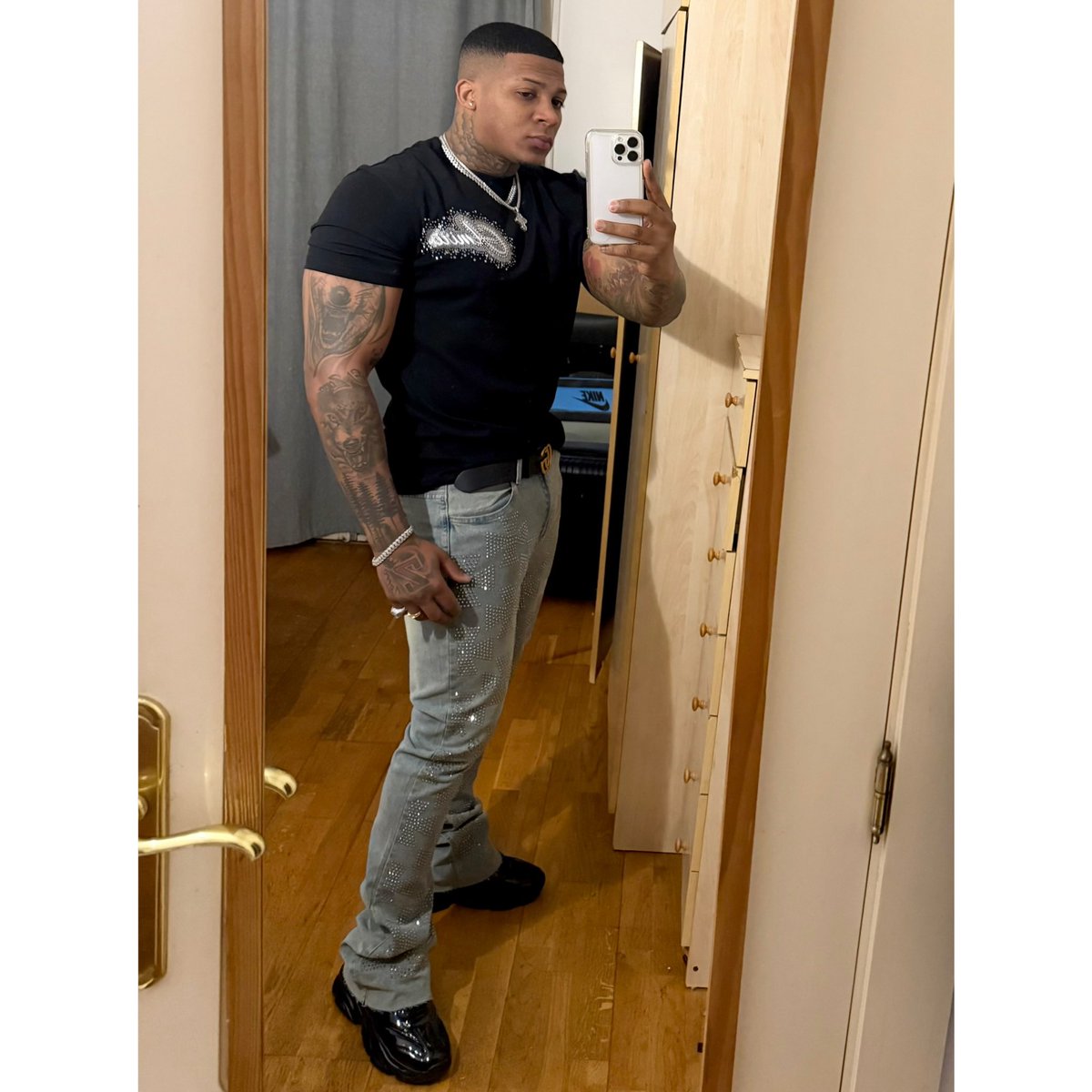 Feliz años A todos 🎊🎁💯 2026 onlyfans.com/elzorro_ftt