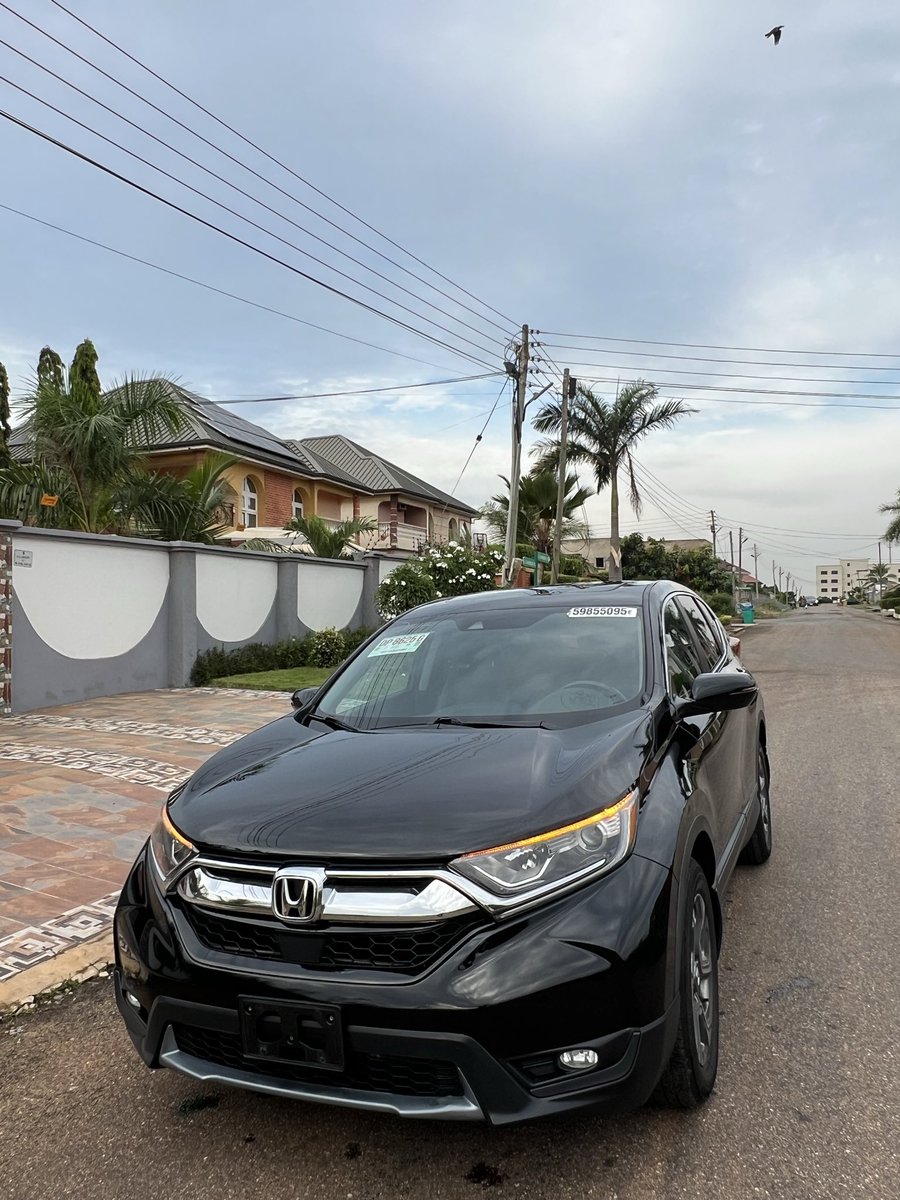 ay_leslie01's tweet photo. 2018 Honda CRV 
EX-L Trim Fully loaded
1.5L 
AWD 
Sunroof 
Keyless Entry 
52k miles
GH¢330,000🇬🇭(slightly negotiable)
Call/whatsApp 0267118482 https://t.co/hX3GRANUur