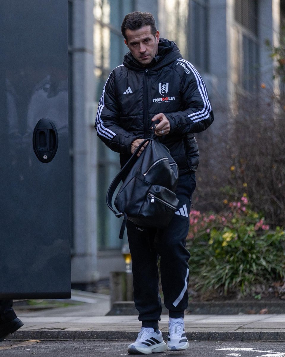 PhotoAdamBrooks's tweet photo. @FulhamFC checking in ahead of the LDN derby.

📍Selhurst Park

📸 @PhotoAdamBrooks @mancityhardcore 

#fulhamfc #PremierLeague #ffc https://t.co/YQSljpKJHH