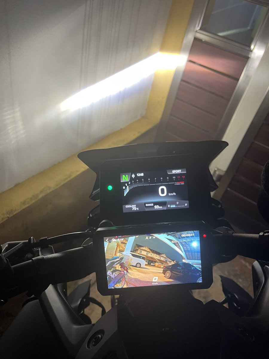 First month mt09 v4

Radiator cover - Ridea
Balancer handlebar - Ridea
Chigee AIO-5 Lite - Chigee
Full system exhaust - Nuts  Wheels
Tail tidy - bikeempire
Windshield - bikeempire
Side wing - china
Side mirror - china
Top box and rack - Shad