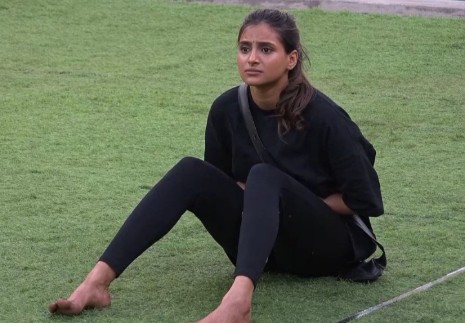 Cutestsoul_'s tweet photo. Stay Strong Girl , You gave your BEST🥰🫶 . 
 Whatever the results but this girl deserves to be in Finale ❤️🧿🤞.. 

#RashikaShetty #BBK12 #BBKSeason12 https://t.co/Oamy7jR7Hx