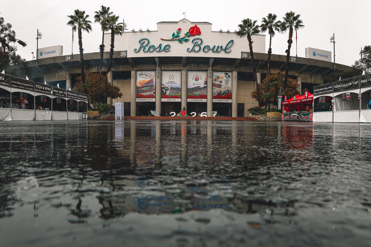 AlabamaFTBL's tweet image. The stage is Set! 🏟️