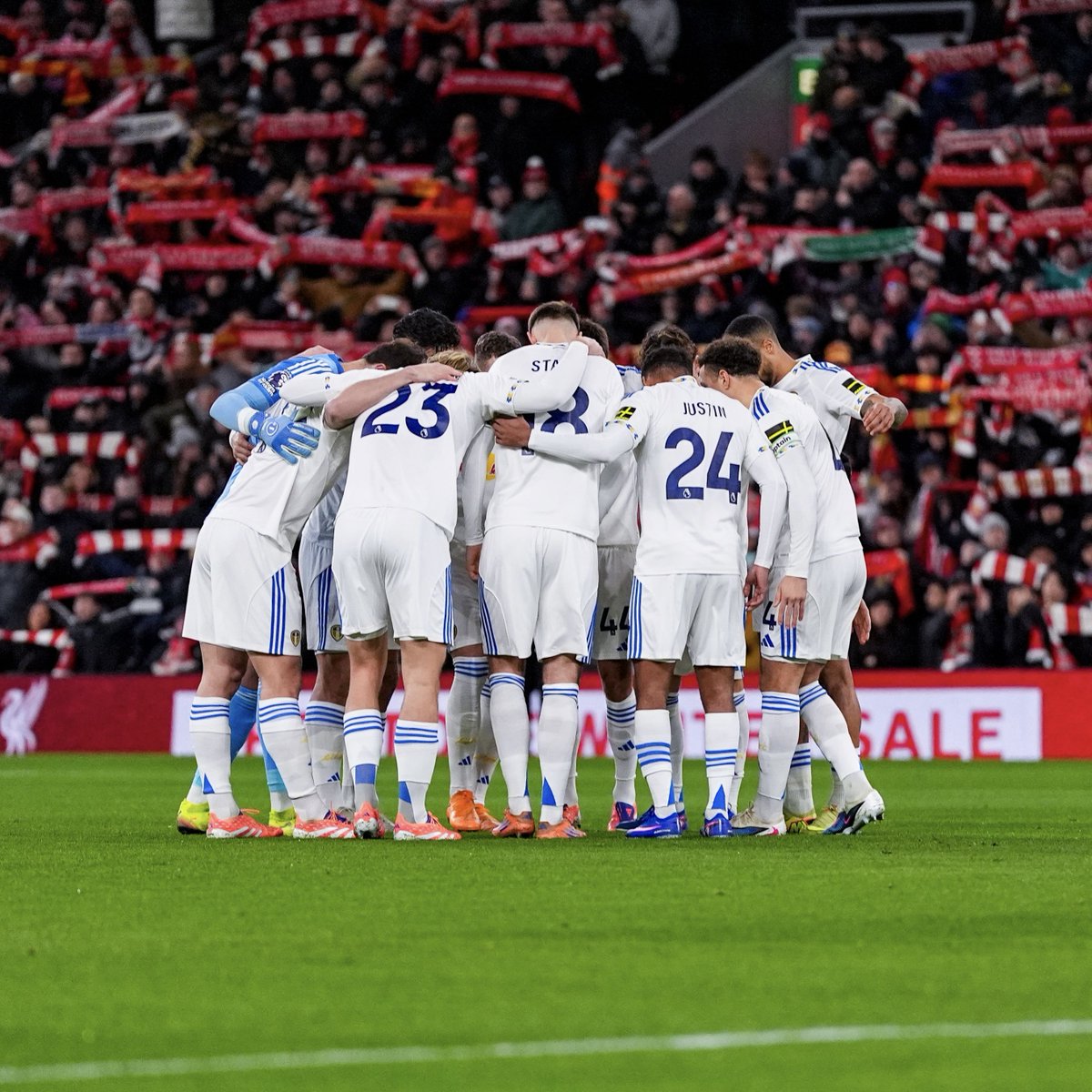 Leeds United tweet media