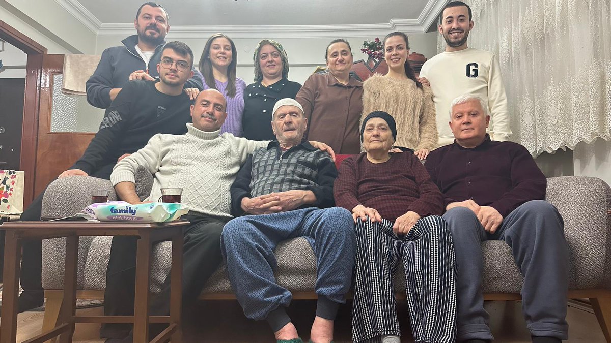 IlkerMirilli's tweet photo. CUMANIN HAYRI VE BEREKETİ
ÜZERİMİZE OLSUN . 
İlker Mirilli https://t.co/e8M1Bytz7W
