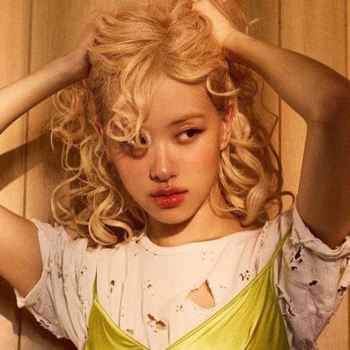 ROSÉ's “rosie” breaks the record for biggest streaming year for any female K-pop act album in Spotify history (2.39 billion).

— It was also the 10th most streamed female album on Spotify in 2025, despite being released in 2024.