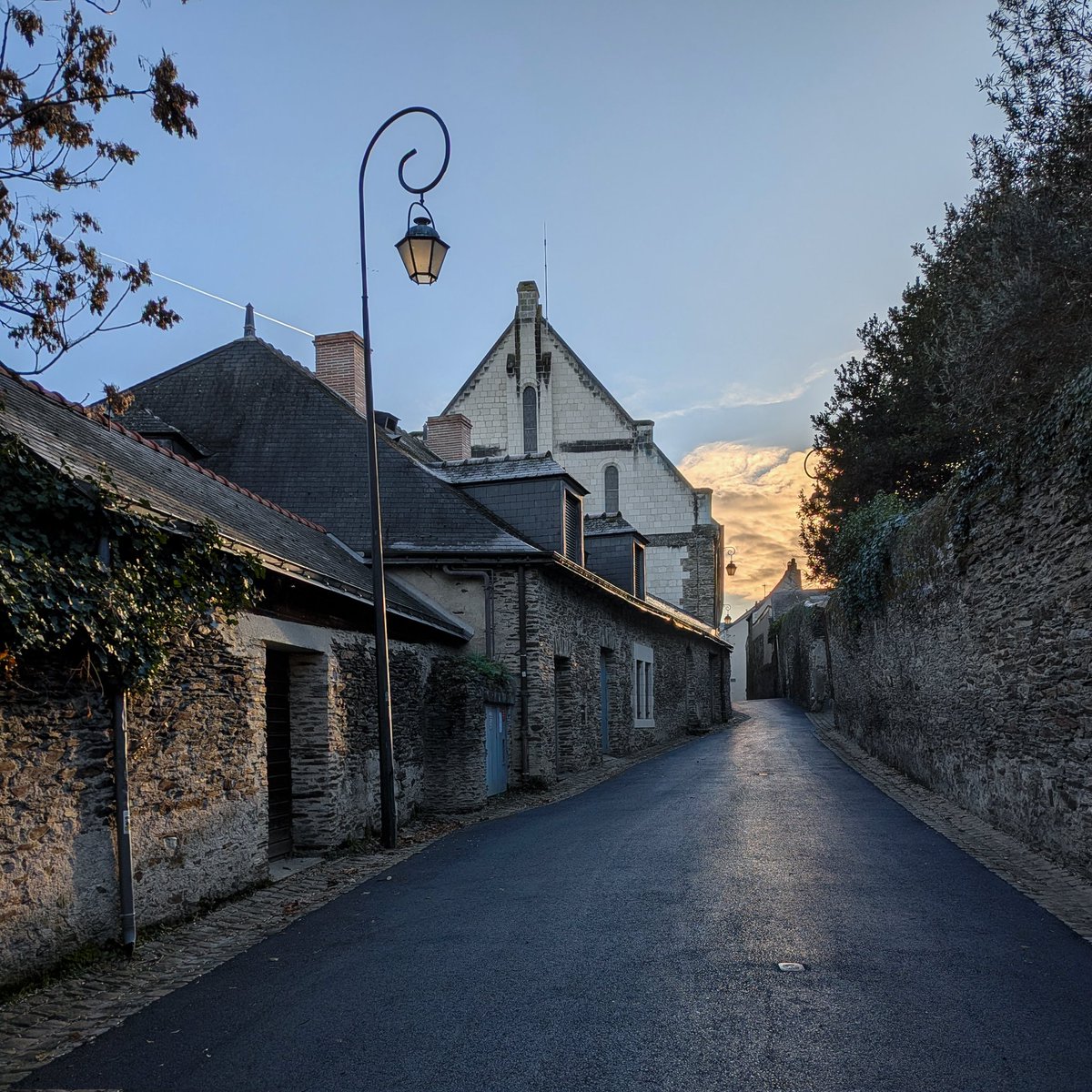 𝐢𝐧𝐬𝐭𝐀𝐧𝐣𝐨𝐮 tweet media