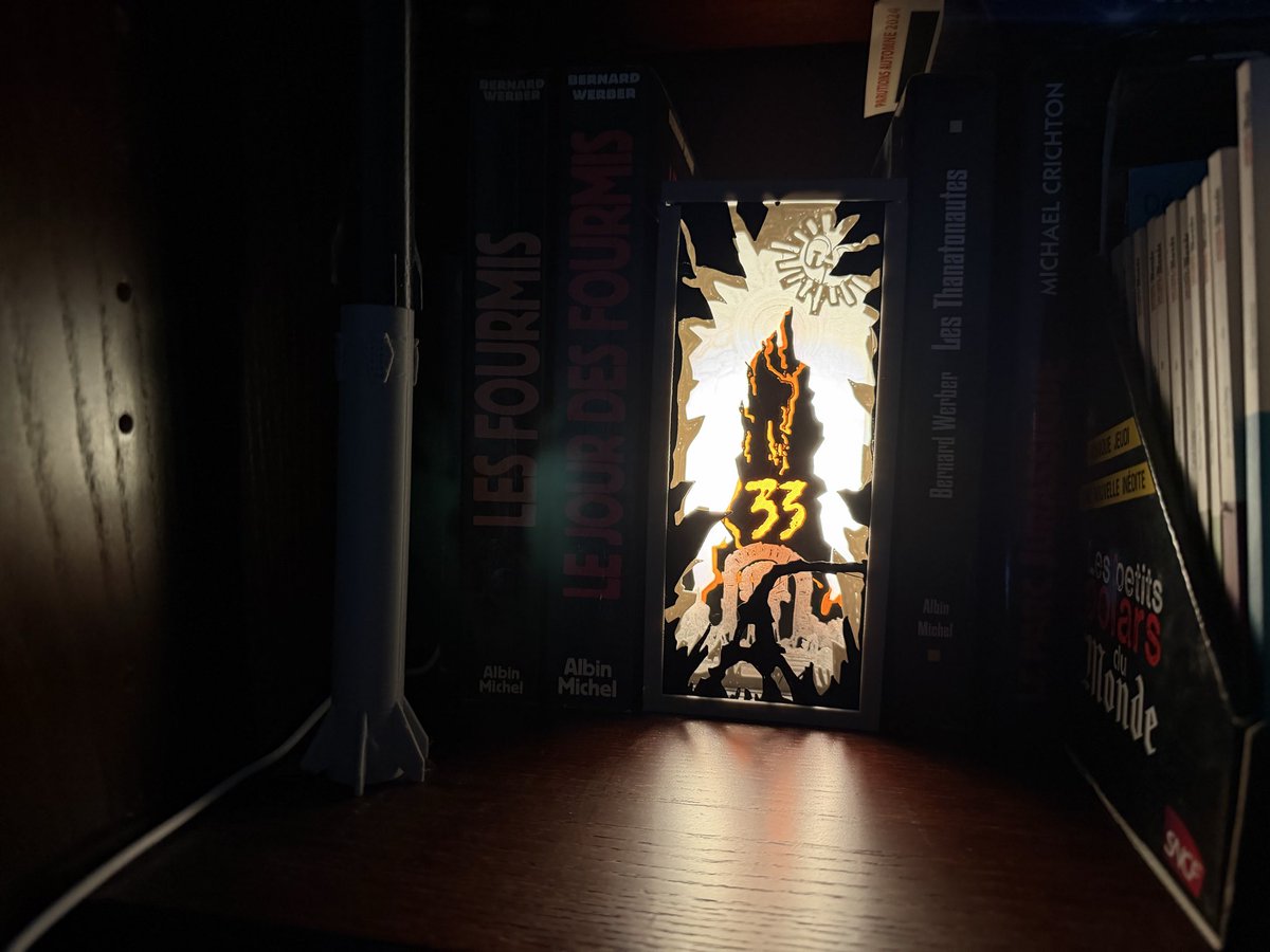 Sylvinfo's tweet photo. Pas mal, pas mal du tout.
Plusieurs thèmes : Harry Potter, Dark Souls, One Piece,…
À étudier : une alim sur batt(s) ds le capot sup.
Bloc d’alimentation pas tjrs facile à amener sur un rayonnage.
#3DPrint #ClairObscurExpedition33 #bookend #serrelivres
#CrealityEnderV3SE https://t.co/cipvwWBQPp